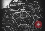 Immagine di Le truppe tedesche entrano nella città ricatturata WW2 Germania, 1944, secondo 6 filmato di repertorio 65675080056