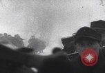 Immagine di Le truppe tedesche entrano nella città ricatturata WW2 Germania, 1944, secondo 12 filmato di repertorio 65675080056
