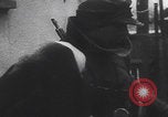 Immagine di Le truppe tedesche entrano nella città ricatturata WW2 Germania, 1944, secondo 28 filmato di repertorio 65675080056