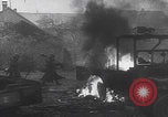 Immagine di Le truppe tedesche entrano nella città ricatturata WW2 Germania, 1944, secondo 36 filmato di repertorio 65675080056