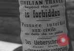Immagine di Le truppe tedesche entrano nella città ricatturata WW2 Germania, 1944, secondo 38 filmato di repertorio 65675080056