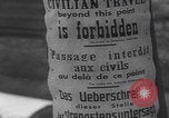 Immagine di Le truppe tedesche entrano nella città ricatturata WW2 Germania, 1944, secondo 39 filmato di repertorio 65675080056