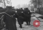 Immagine di Le truppe tedesche entrano nella città ricatturata WW2 Germania, 1944, secondo 50 filmato di repertorio 65675080056