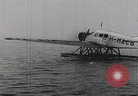 Standbild Badegäste am Plattensee Plattensee Ungarn, 1923, aus Sekunde 12 historischem Filmmaterial Videoclip 65675080073