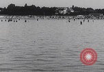 Standbild Badegäste am Plattensee Plattensee Ungarn, 1923, aus Sekunde 22 historischem Filmmaterial Videoclip 65675080073