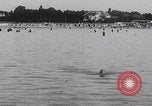 Standbild Badegäste am Plattensee Plattensee Ungarn, 1923, aus Sekunde 24 historischem Filmmaterial Videoclip 65675080073