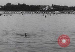 Standbild Badegäste am Plattensee Plattensee Ungarn, 1923, aus Sekunde 25 historischem Filmmaterial Videoclip 65675080073