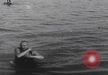 Standbild Badegäste am Plattensee Plattensee Ungarn, 1923, aus Sekunde 28 historischem Filmmaterial Videoclip 65675080073