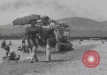 Standbild Badegäste am Plattensee Plattensee Ungarn, 1923, aus Sekunde 44 historischem Filmmaterial Videoclip 65675080073