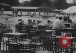 Standbild Badegäste am Plattensee Plattensee Ungarn, 1923, aus Sekunde 52 historischem Filmmaterial Videoclip 65675080073