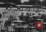 Standbild Badegäste am Plattensee Plattensee Ungarn, 1923, aus Sekunde 53 historischem Filmmaterial Videoclip 65675080073