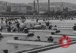 Standbild Badegäste am Plattensee Plattensee Ungarn, 1923, aus Sekunde 57 historischem Filmmaterial Videoclip 65675080073