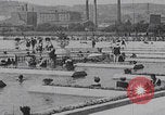 Standbild Badegäste am Plattensee Plattensee Ungarn, 1923, aus Sekunde 58 historischem Filmmaterial Videoclip 65675080073