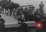 Standbild Istvan Horthy Beerdigung Budapest Budapest Ungarn, 1942, aus Sekunde 54 historischem Filmmaterial Videoclip 65675080077