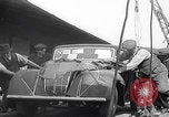 Standbild 1947 ausgelieferte Morris Eight Series E-Limousinen Vereinigtes Königreich, 1947, aus Sekunde 3 historischem Filmmaterial Videoclip 65675080089