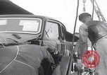 Standbild 1947 ausgelieferte Morris Eight Series E-Limousinen Vereinigtes Königreich, 1947, aus Sekunde 10 historischem Filmmaterial Videoclip 65675080089