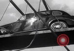 Standbild Britische Automobilexporte Vereinigtes Königreich, 1947, aus Sekunde 55 historischem Filmmaterial Videoclip 65675080090