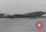 Immagine di Rifornimento aereo-aereo tedesco WW2 Germania, 1940, secondo 3 filmato di repertorio 65675080109