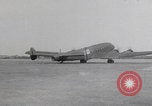 Immagine di Rifornimento aereo-aereo tedesco WW2 Germania, 1940, secondo 13 filmato di repertorio 65675080109