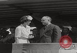 Standbild Einweihung des Flughafens General Andrews Dominikanische Republik, 1944, aus Sekunde 16 historischem Filmmaterial Videoclip 65675080123