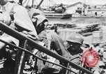 Image 81st soldats de la Division d'infanterie quittent Hawaï Honolulu Hawaii USA, 1944, de la seconde 32 séquences d'archives historiques vidéo 65675080154