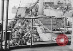 Image 81st soldats de la Division d'infanterie quittent Hawaï Honolulu Hawaii USA, 1944, de la seconde 52 séquences d'archives historiques vidéo 65675080154