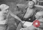Image 81st soldats de la Division d'infanterie quittent Hawaï Honolulu Hawaii USA, 1944, de la seconde 58 séquences d'archives historiques vidéo 65675080154