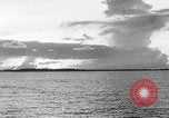Image Les combattants attaquent l'île d'Angaur WW2 Îles Palaos d'Angaur, 1944, de la seconde 6 séquences d'archives historiques vidéo 65675080160