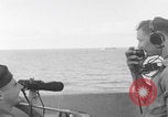Image Les combattants attaquent l'île d'Angaur WW2 Îles Palaos d'Angaur, 1944, de la seconde 26 séquences d'archives historiques vidéo 65675080160