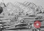 Image Les combattants attaquent l'île d'Angaur WW2 Îles Palaos d'Angaur, 1944, de la seconde 44 séquences d'archives historiques vidéo 65675080160
