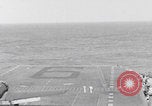 Image Les combattants attaquent l'île d'Angaur WW2 Îles Palaos d'Angaur, 1944, de la seconde 45 séquences d'archives historiques vidéo 65675080160