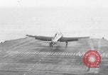Image Les combattants attaquent l'île d'Angaur WW2 Îles Palaos d'Angaur, 1944, de la seconde 53 séquences d'archives historiques vidéo 65675080160
