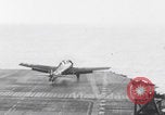 Image Les combattants attaquent l'île d'Angaur WW2 Îles Palaos d'Angaur, 1944, de la seconde 61 séquences d'archives historiques vidéo 65675080160