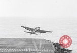 Image Les combattants attaquent l'île d'Angaur WW2 Îles Palaos d'Angaur, 1944, de la seconde 62 séquences d'archives historiques vidéo 65675080160