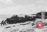 Image Bataille d'Angaur blessés WW2 Îles Palaos d'Angaur, 1944, de la seconde 1 séquences d'archives historiques vidéo 65675080163