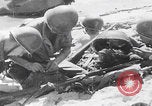 Image Bataille d'Angaur blessés WW2 Îles Palaos d'Angaur, 1944, de la seconde 6 séquences d'archives historiques vidéo 65675080163