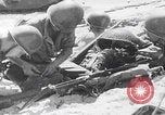 Image Bataille d'Angaur blessés WW2 Îles Palaos d'Angaur, 1944, de la seconde 8 séquences d'archives historiques vidéo 65675080163