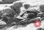 Image Bataille d'Angaur blessés WW2 Îles Palaos d'Angaur, 1944, de la seconde 9 séquences d'archives historiques vidéo 65675080163