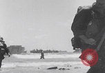 Image Bataille d'Angaur blessés WW2 Îles Palaos d'Angaur, 1944, de la seconde 22 séquences d'archives historiques vidéo 65675080163