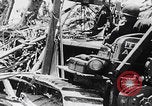 Image Des soldats explose des trous de renards japonais à Angaur WW2 Îles Palaos d'Angaur, 1944, de la seconde 19 séquences d'archives historiques vidéo 65675080164