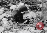 Image Les soldats se reposent pendant la bataille d'Angeur Îles Palaos d'Angaur, 1944, de la seconde 22 séquences d'archives historiques vidéo 65675080165