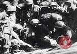 Image Les soldats se reposent pendant la bataille d'Angeur Îles Palaos d'Angaur, 1944, de la seconde 32 séquences d'archives historiques vidéo 65675080165