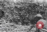 Standbild Schlacht von Angaur Dschungel Landepiste Angaur Palau Inseln, 1944, aus Sekunde 15 historischem Filmmaterial Videoclip 65675080166