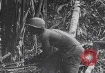 Standbild Schlacht von Angaur Dschungel Landepiste Angaur Palau Inseln, 1944, aus Sekunde 25 historischem Filmmaterial Videoclip 65675080166