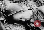 Image Épuisé bataille des soldats d'Angeur Îles Palaos d'Angaur, 1944, de la seconde 22 séquences d'archives historiques vidéo 65675080169
