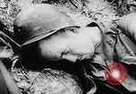 Image Épuisé bataille des soldats d'Angeur Îles Palaos d'Angaur, 1944, de la seconde 26 séquences d'archives historiques vidéo 65675080169