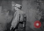 Standbild Frühe batteriebetriebene Bergbaugeräte United States USA, 1926, aus Sekunde 13 historischem Filmmaterial Videoclip 65675080174