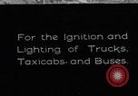 Standbild Oldtimer-Lastwagen und -Autos in den USA New York City USA, 1926, aus Sekunde 1 historischem Filmmaterial Videoclip 65675080175