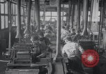 Immagine di Produzione di batterie al nichel-ferro Edison West Orange New Jersey USA, 1926, secondo 44 filmato di repertorio 65675080178
