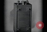 Immagine di Durata della batteria Edison United States USA, 1926, secondo 42 filmato di repertorio 65675080179